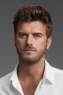 Kıvanç Tatlıtuğ